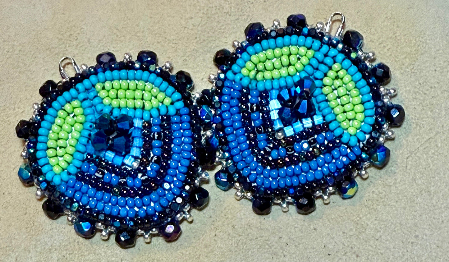 Andromeda Berries, Beaded earrings