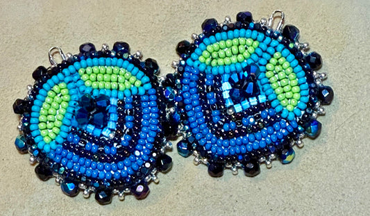 Andromeda Berries, Beaded earrings